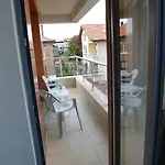 на брега на морето - сарафово *