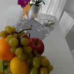 на брега на морето - сарафово Apartment Burgas
