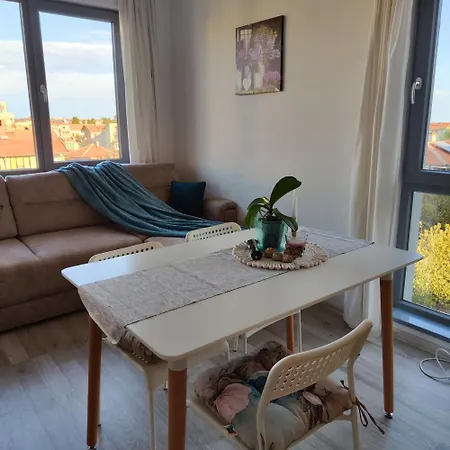 Apartment на брега на морето - сарафово