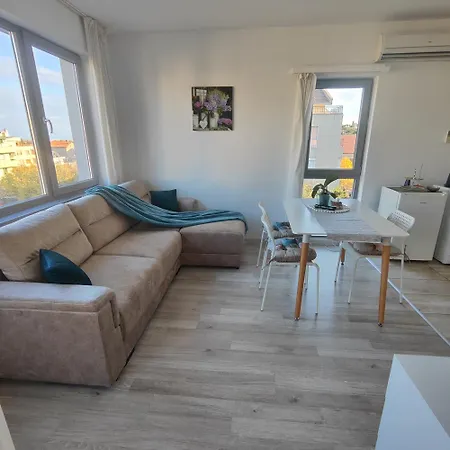 Apartment на брега на морето - сарафово Burgas