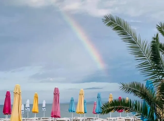 Apartment на брега на морето - сарафово